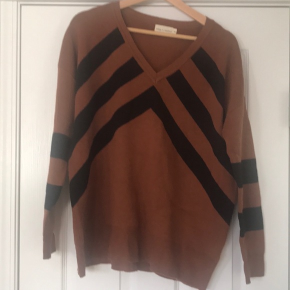 Twigg and Feather Sweater - Picture 1 of 3